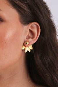 Bloom Duo. Flower-shaped.plated with 24k